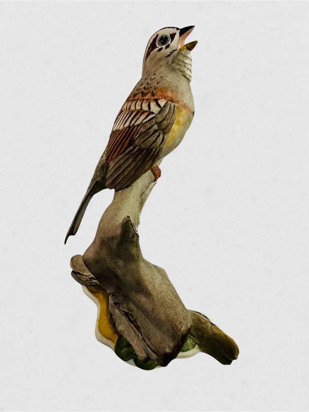 Boehm Porcelain Sparrow Bird Figurine Model 468 Retired Hand Painted On Tree Log